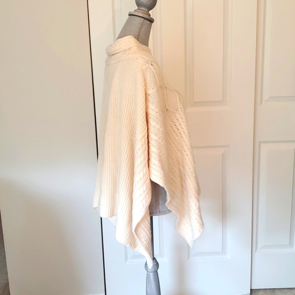 Moda Women's Cream Cable Knit Poncho Sweater One Size - Picture 3 of 6